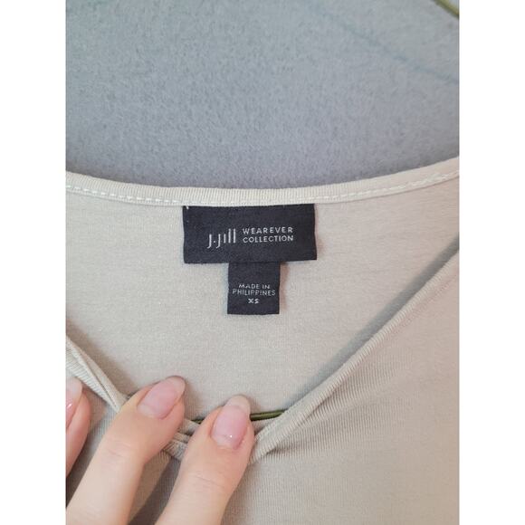 J. Jill Wearever Collection Tunic Top – XS – Taupe –3/4 Sleeve – High-Low Hem - Picture 4 of 11